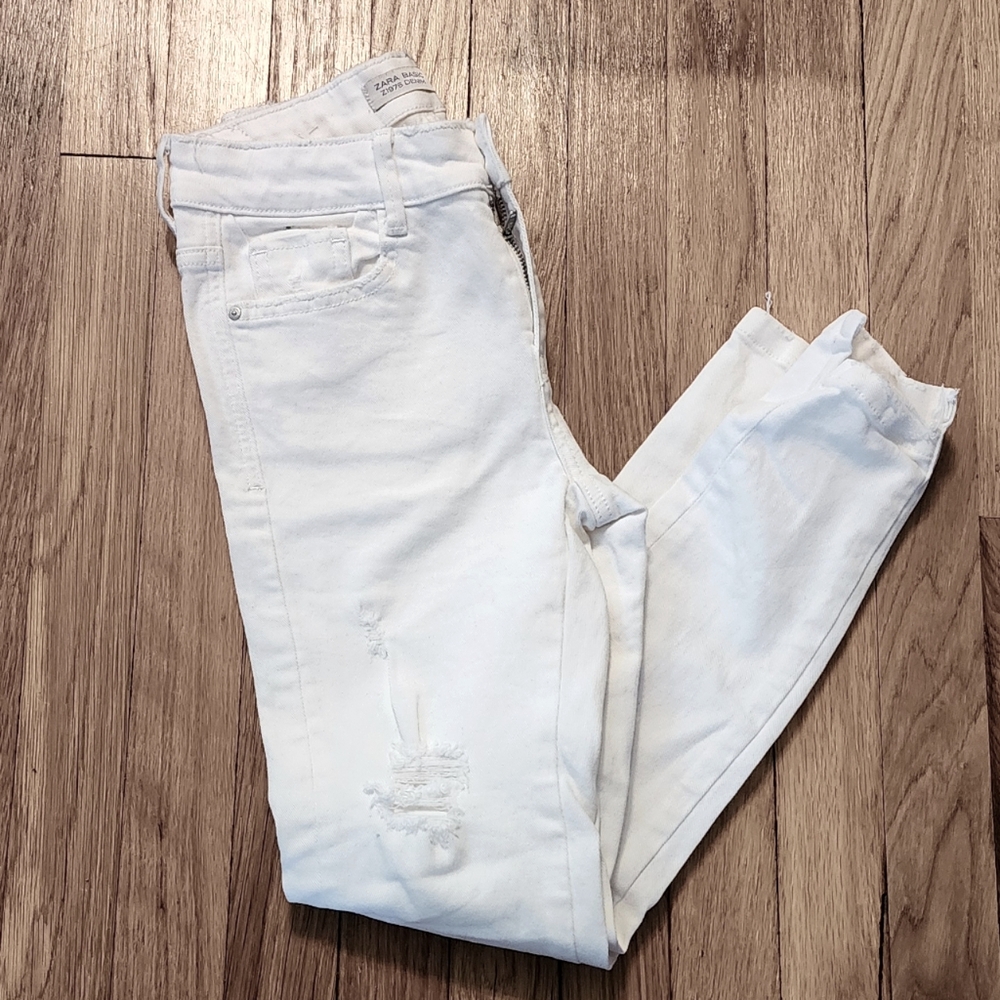 ZARA High Rise distressed Skinny Stretchy Jeans